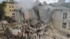 Унаслідок російської атаки на цій локації двоє людей загинули (раніше повідомлялось, що це дорослі, одна з жертв – лікарка), за медичною допомогою звернулися 32 поранених.