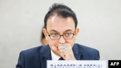 جاوید رحمان گفت قانون اساسی جمهوری اسلامی تابع معیارهای مهندسی‌شدهٔ سیاسی یا کاربرد ایدئولوژی دولتی است