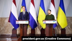 Марк Рютте прийме президента України у своїй офіційній резиденції в Брюсселі. Також запланована їхня спільна пресконференція. Фото архівне 