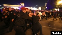 Сутички протестувальників і поліції у центрі Єревана, Вірменія, 20 вересня 2023 року
