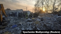 Рятувальники на місці удару