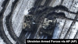 Пошкоджена Силами оборони України російська бронетехніка біля Вугледара, лютий 2023 року 