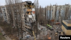 Наслідки російського ракетного удару по Одесі з влучанням по житловому будинку, 2 березня 2024 року