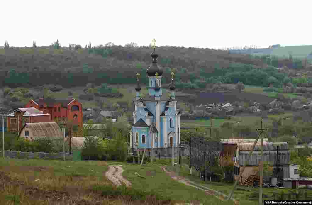 Православная церковь в селе Богородичное Донецкой области, 2019 год 