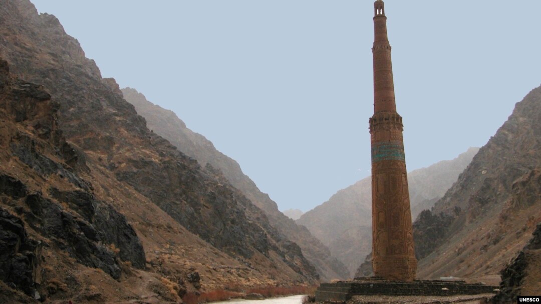 Džamski minaret, na Uneskovoj Listi svetske baštine, datira iz 1190. godine