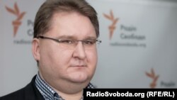 «По суті, триває спроба зберегти стару модель ринку газу, в якому Росія – такий собі динозавр», – сказав посадовець