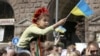 Олег Слабоспицький, координатор «Громадського сектору Євромайдану», під час пікету Конституційного суду України з вимогою скасувати так званий «мовний закон Ківалова-Колесніченка», 23 січня 2018 року