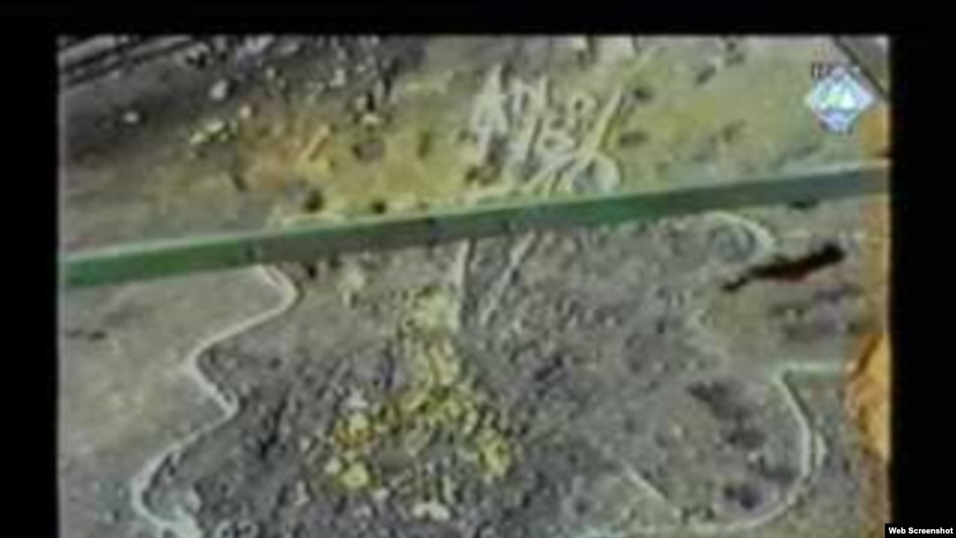 Mjesto udara projektila na Markalama - dokazni materijal na suđenju Karadžiću, 22. veljače 2011.