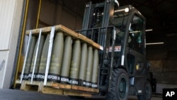 Предложение заключается в том, чтобы закупить больше американских систем, а затем отправить это оружие в Украину