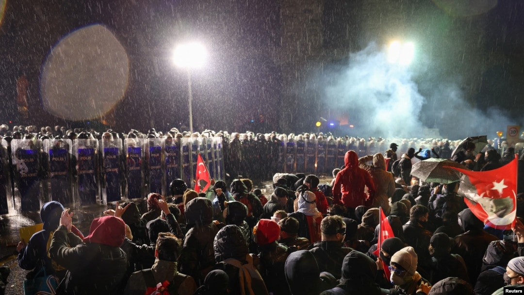 Protesti u Turskoj traju već pet dana