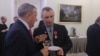 Петро Тима з послом Андрієм Дещицею. Варшава, липень, 2015 року.