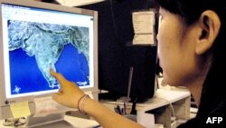 Öňünden subutnama toplamak bilen genosid ýa beýleki gyrgynçylyklaryň öňüni alyp bolarmy - bu hasyl bolmagy kyn arzuw. Sebäbi sputnik bolup duran wakalary şol bada göni berenok.