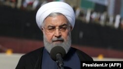 حسن روحانی در واکنش به تجمع‌ها گفت: ملت ما چنین حوادثی زیاد دیده و هم به راحتی از اینها عبور کرده است، اینها که چیزی نیست.