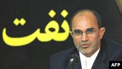 آقای نوذری گفته است که اقتصاد ژاپن و امریکا با وجود افزایش قیمت نفت رونق یافته است. عکس AFP