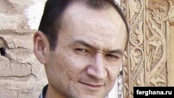 Özbegistanyň prezidenti Yslam Karimowyň agasynyň ogly,žurnalist Jemşid Karimow. 