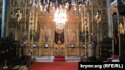Вид на іконостас Кафедральної Церкви Святого Георгія (Стамбул, Фанар, 2011)