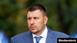 ГПУ підозрювє Олександра Клименка в участі у створенні злочинної організації, фіктивному підприємництві, привласненні майна через службове становище, службовому підробленні