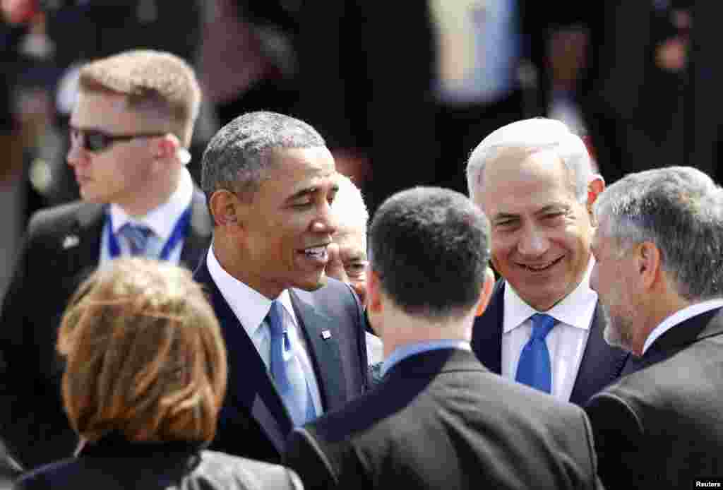 Predsjednik Obama sa premijerom Benjaminom Netanyahuom nakon slijetanja na međunarodni aerodrom Ben Gurion, 20. mart 2013. Foto: REUTERS / Darren Whiteside
