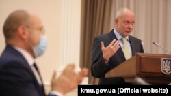 Голова представництва Євросоюзу в Україні Матті Маасікас виступає в Кабінеті міністрів України, 2020 рік