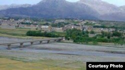 د کرمې د یو سیمې عکس