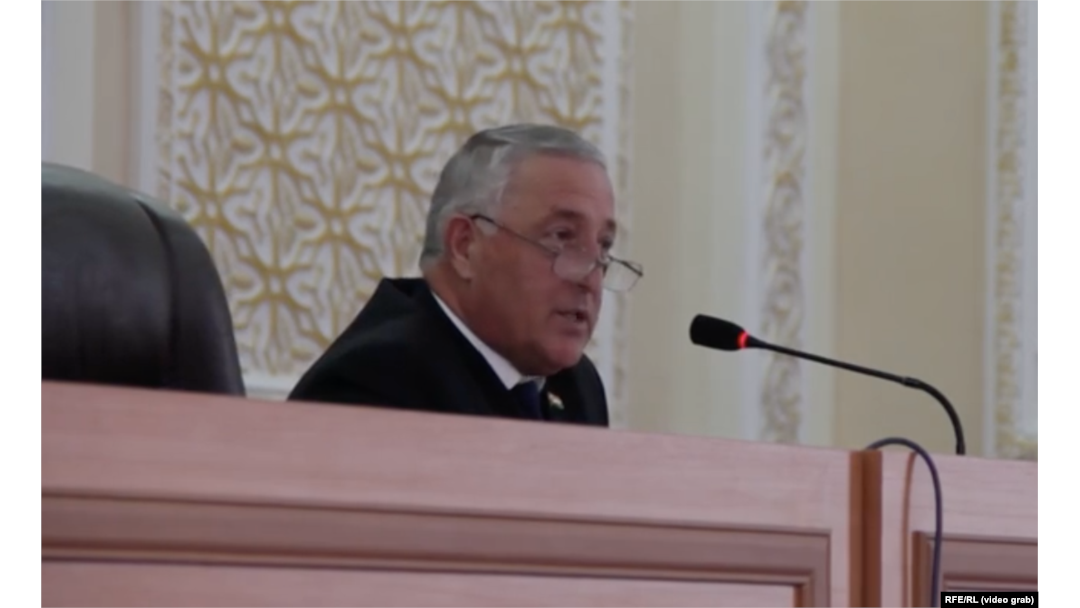 Почохон Зарифзода, глава района Шамсиддин Шохин.
