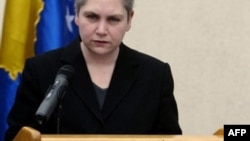 Tina Kaidanow govori na otvaranju Ambasade SAD u Prištini
