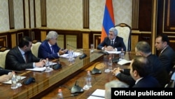 Հայաստանի նախագահ Սերժ Սարգսյանի և սահմանադրական բարեփոխումների մասնագիտական հանձնաժողովի անդամների հանդիպումը, 24-ը հունիսի, 2014թ․