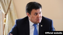 Данияр Сыдыков президенттик аппараттын мурдагы бөлүм башчысы.