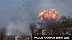 Вибухи боєприпасів на військовому складі в Балаклії (фотогалерея)