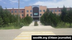 Здание колледжа агробизнеса в Гузарском районе Кашкадарьинской области.
