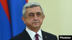 Armenia - President Serzh Sarkisian holds an awards ceremony at the presidential palace in Yerevan, 20Jan2016.