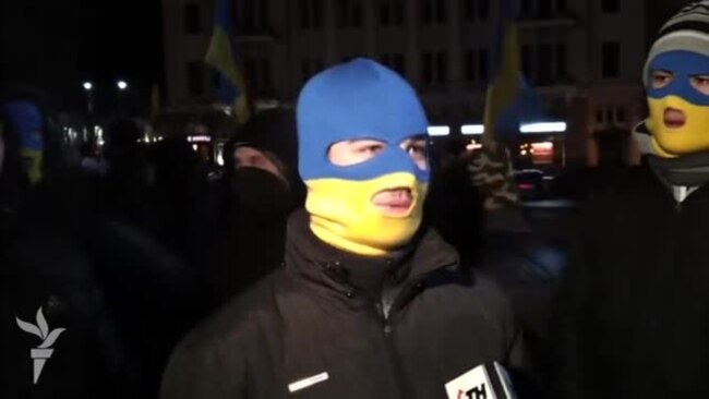 Харківські євромайданівці у супроводі «ультрас» пройшлися ходою