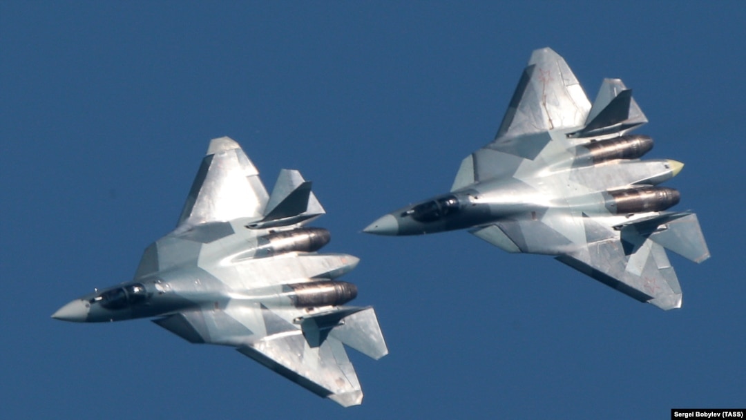 Су-57 ― найсучасніший винищувач РФ, який здатен використовувати для ударів ракети Х-59 та Х-69