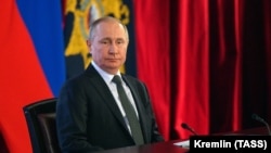 Путін оголосив про плани щодо внесення поправок до конституції Росії під час послання Федеральним зборам 15 січня 2020 року