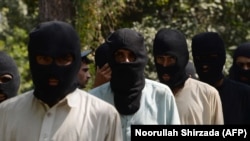 په افغانستان کې د داعش مشکوک وسله وال 