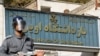 مصطفی عزیزی «زونا» گرفته و گرامی‌مقدم «نابینا» شده است