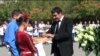 Карапет Гулоян во время предвыборной встречи, состоявшейся в средней школе N10 города Абовяна, 19 сентября 2012 г. 