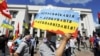 Мовний закон. «СБУ зобов’язана відреагувати на заклик до насильницької зміни конституційного ладу»