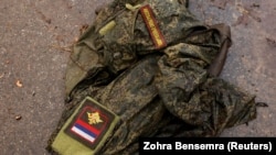 «Командування російських окупаційних військ намагається приховати реальні втрати особового складу та здійснює поховання на тимчасово окупованих територіях, не транспортуючи рештки до Росії»