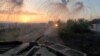 Українські бійці ведуть вогонь із американського БМП M2 Bradley («Бредлі»). Покровськ. Донеччина. 7 лютого 2025 року 