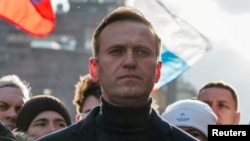 Російські слідчі хочуть взяти участь у слідчих діях німецьких колег із Навальним «із можливістю ставити уточнювальні і додаткові питання»