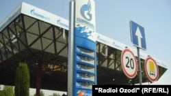 "Газпромнефт" бузургтарин воридкунандаи маводи сӯхт ба Тоҷикистон аст.