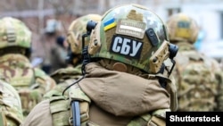 Співробітники СБУ проводять перевірки спільно з Національною поліцією та Нацгвардією