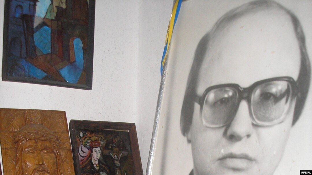 Отець Ярослав Лесів