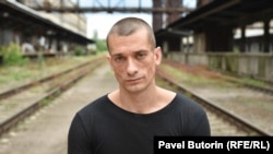Художник-акционист Петр Павленский