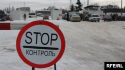 «Кордон» між «ЛНР» і «ДНР»: від кого відгороджуються бойовики