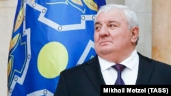 ՀԱՊԿ գլխավոր քարտուղար Յուրի Խաչատուրովը կազմակերպության գագաթնաժողովի ժամանակ, արխիվ